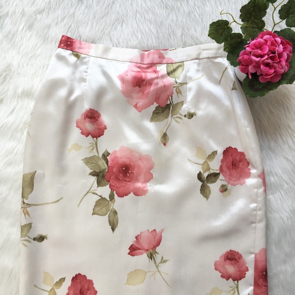 Ashro Dresses & Skirts - Ashro Long Floral Skirt Size 10